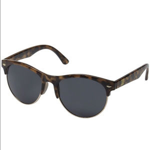 Ivanka Trump 098-25 Sunglasses in Tortoise 100% UV